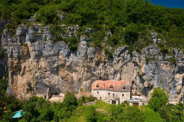 Antikes Höhlenhaus Erbaut Einer Klippe Departement Lot Frankreich — Stockfoto