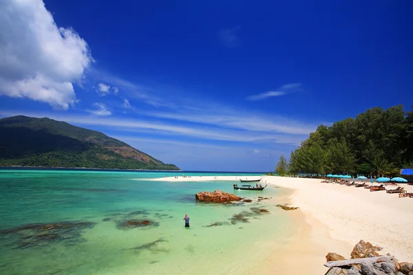 Tropikal Beach koh lipe Satun yazında, havadan görünümü — Stok fotoğraf