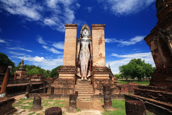 Park historyczny Sukhothai - wat mahathat punkt orientacyjny — Zdjęcie stockowe