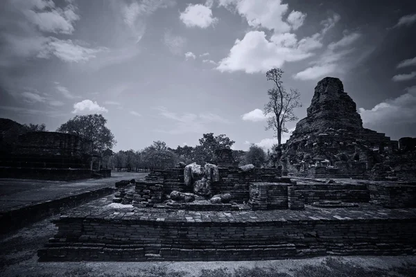 Buddha-Statue ohne Kopf — Stockfoto