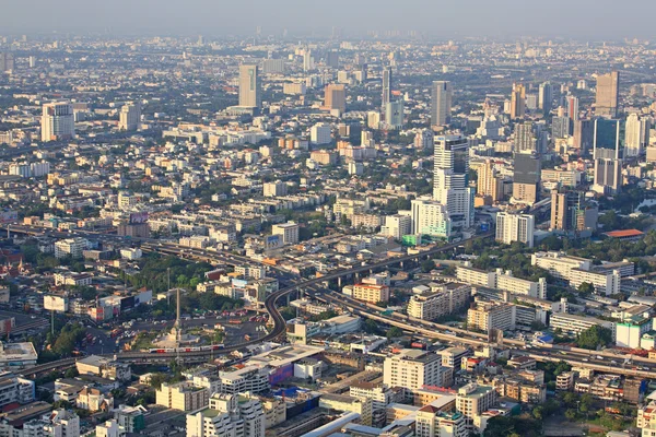 Vista aérea da paisagem urbana do Monumento da Vitória — Fotografia de Stock