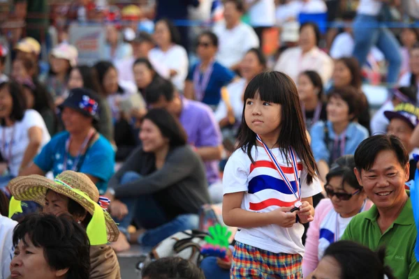 女の子の抗議に出席の暴徒 — ストック写真