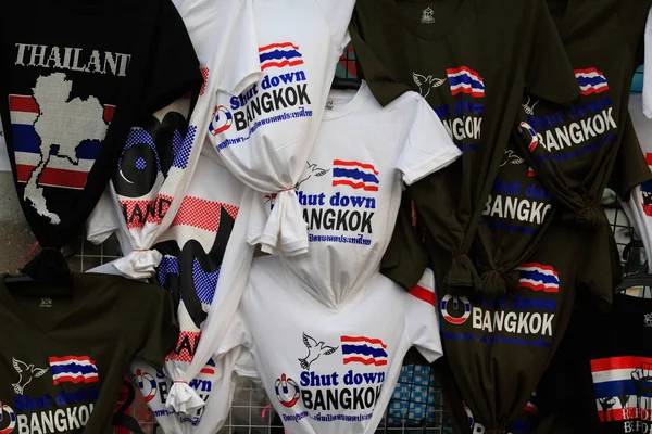 T-shirt souvenirs de "Bangkok Shutdown " — Photo