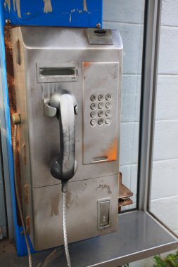 eski kamu telefon