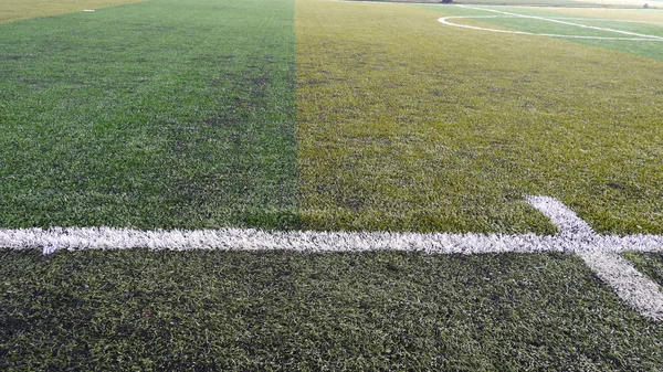 Campo de futebol grama listrada — Fotografia de Stock