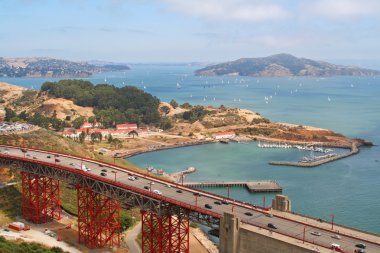 gemi ve ünlü golden gate Köprüsü san francisco liman