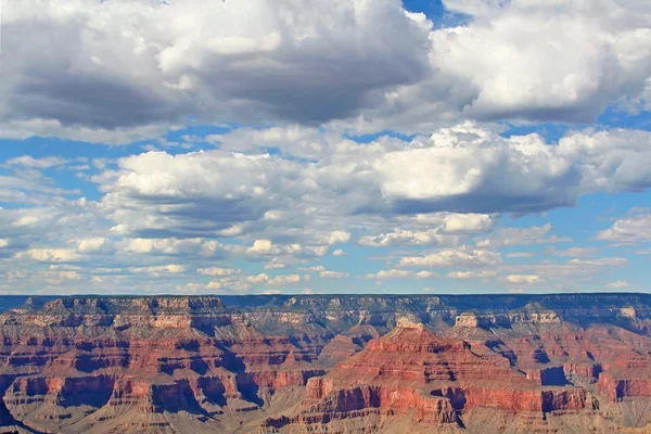 Vista horizontal famosa do Grand Canyon — Fotografia de Stock