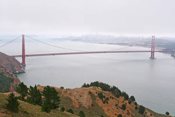 Famous Golden Gate Bridge in San Francisco — Stock Photo, Image