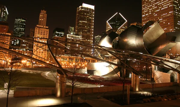 Millennium Parkı'nda gece Chicago'da — Stok fotoğraf