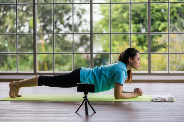 Young Asian Yoga Trainer Recording Video Content Her Online Exercise — Fotografia de Stock