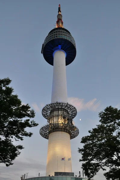 Сеульская башня — стоковое фото