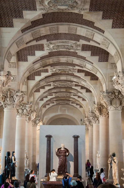 Teto no Museu do Louvre, Paris, França — Fotografia de Stock