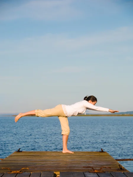 Yoga vrouw — Stockfoto