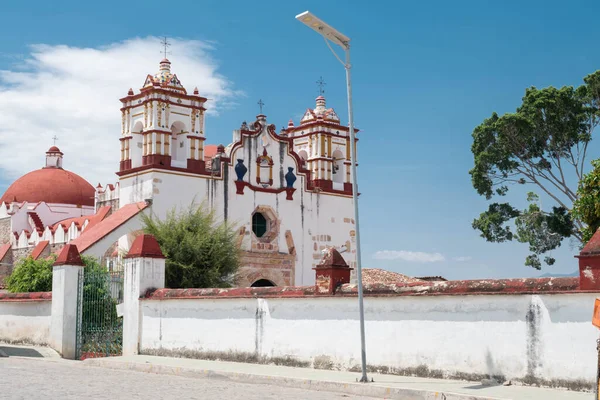 Teotitlan Del Valle Oaxaca Mexico Maj 2022 Fasada Wejście Kościoła — Zdjęcie stockowe