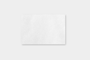 Beyaz arka planda izole edilmiş beyaz kağıt sayfa kırpma yolunu içerir. Üst görünüm