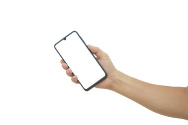 Beyaz arkaplanda izole edilmiş boş beyaz ekran ile el ele tutuşan akıllı telefon kırpma yolunu içerir.