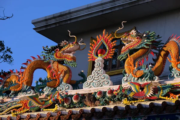 Chinese Style Building Decorations Depicting Chinese Beliefs — Stock Photo, Image