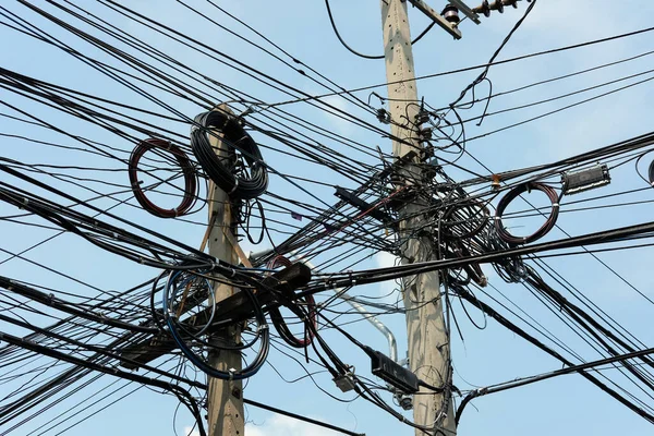 Pólo Elétrico Linha Elétrica — Fotografia de Stock