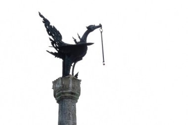 Direk arkaplanda boy silueti