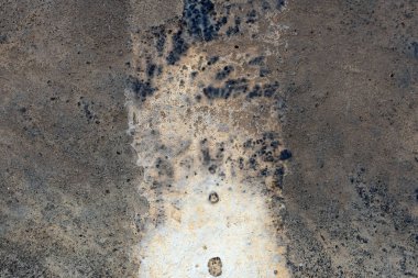 Yerdeki soyut biçim ve doku