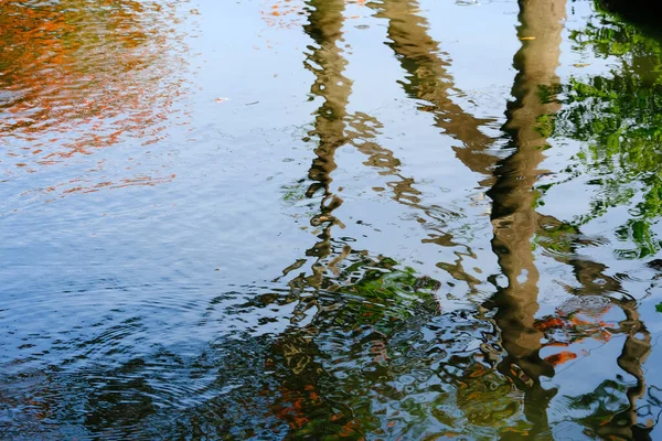 Refletir Sobre Água Mostrar Forma Abstrata — Fotografia de Stock