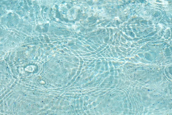 プールの水面の反射効果 — ストック写真
