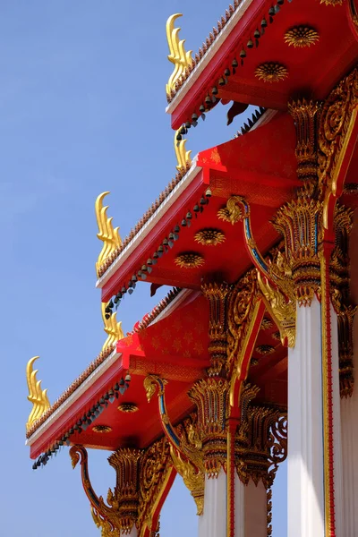 タイ風の屋根と文様 — ストック写真