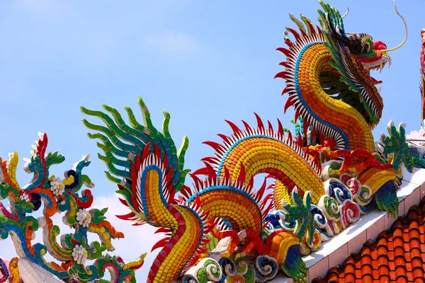 Chinese Dragon Statue Roof — Stock Photo, Image