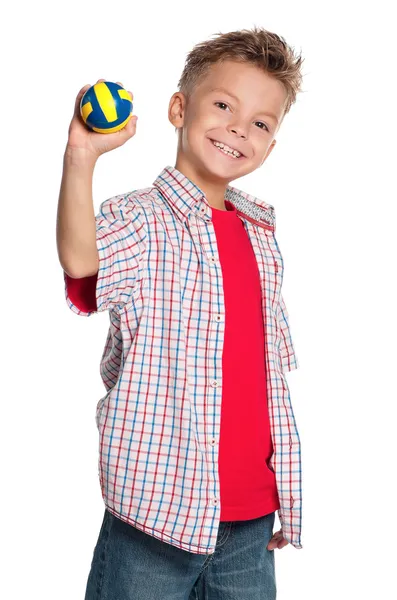 Pojke med volleyboll bollen — Stockfoto