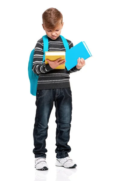 Chłopiec z książkami — Zdjęcie stockowe