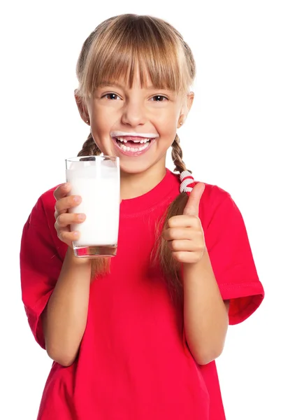 우유의 유리를 가진 어린 소녀 — 스톡 사진