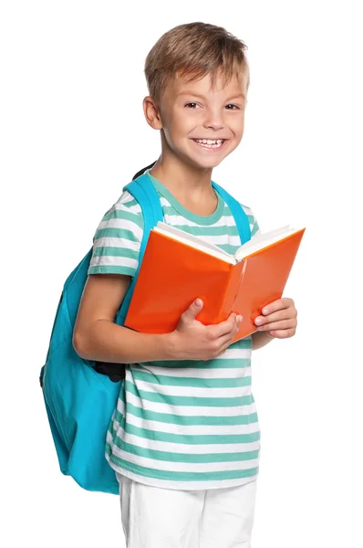 Kleine jongen met boeken — Stockfoto