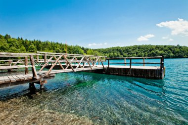 Hırvatistan 'daki Plitvice Gölleri Ulusal Parkı' nın güzel manzarası