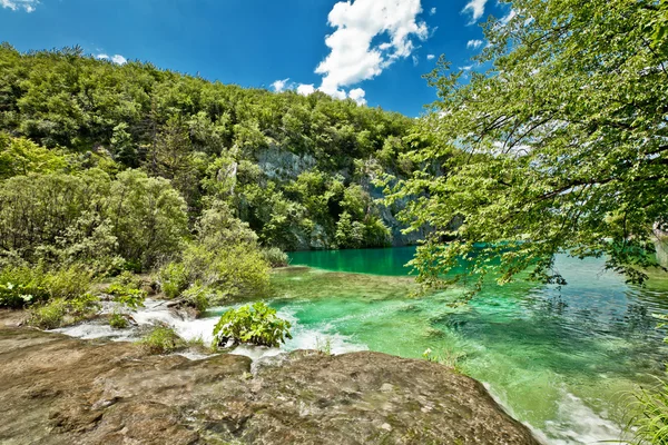 Beautiful landscape in the Plitvice Lakes National Park in Croatia — Stock Photo, Image