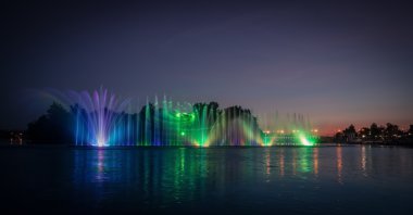 vinnitsa, Ukrayna içinde renkli çeşmeler güzel gece performans