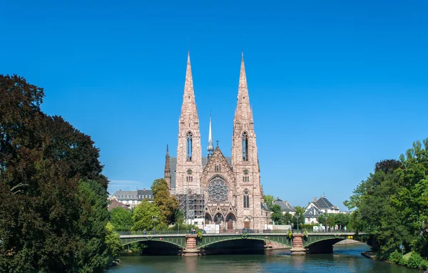 Eglise Saint-Paul ในสตราสเบิร์ก, ฝรั่งเศส — ภาพถ่ายสต็อก