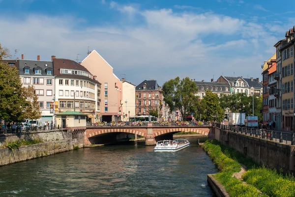 在史特拉斯堡展旅游城市中心，运河法国 — 图库照片