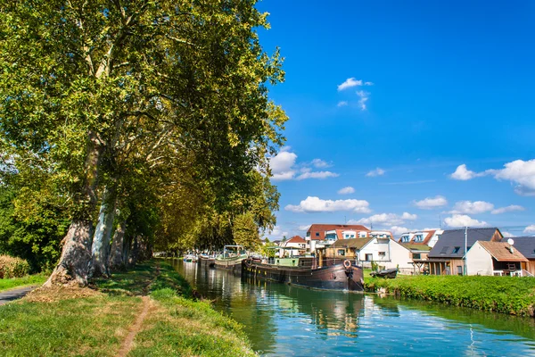 Rhone-Rhinen-kanalen i Alsace, Frankrike – stockfoto