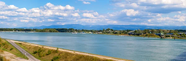 Panorama of the Rhine river and the Black Forest mountains — Stock Photo, Image