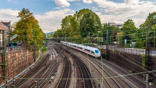 Höghastighetståg i offenburg, Tyskland — Stockfoto