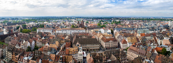 Вид на Страсбург с крыши собора
