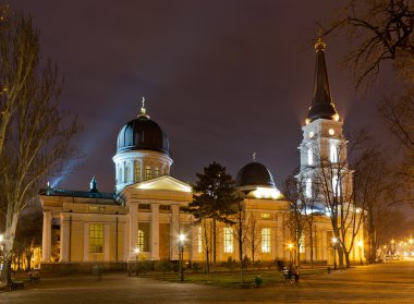 Odessa Ortodoks katedrali, gece