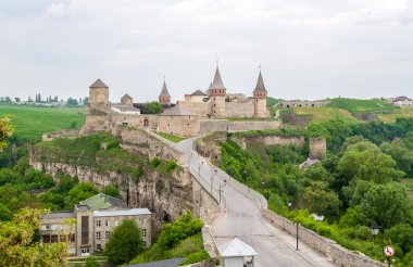 Kamianets-podilskyi Kalesi. eski şehir merkezine görüntüleyin. Ukrayna