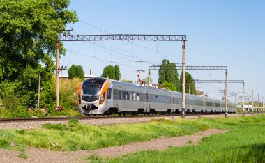 Ukrayna modern hızlı yolcu treni