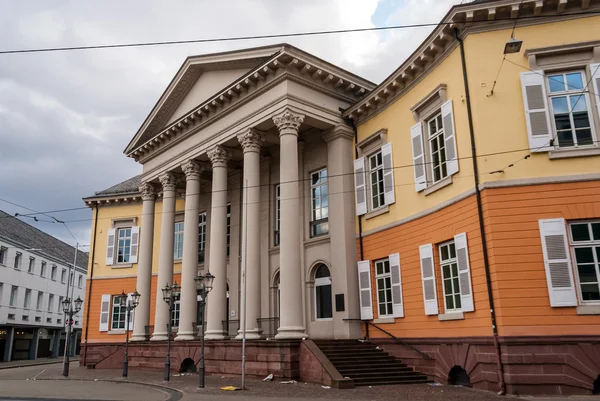 Markgrafliches палац на Rondellplatz в Карлсруе, Німеччина — стокове фото