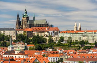 Prag Kalesi (Prazsky hrad) St. Vitus Katedrali ile görünümünü