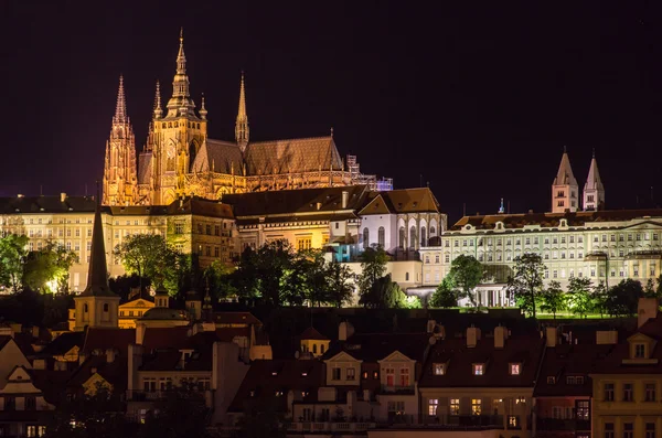 Prag Kalesi (Prazsky hrad) - görünümünü Çek Cumhuriyeti — Stok fotoğraf