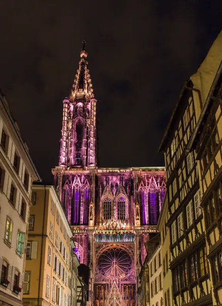Beleuchtung der Kathedrale von Straßburg - Elsass, Frankreich — Stockfoto