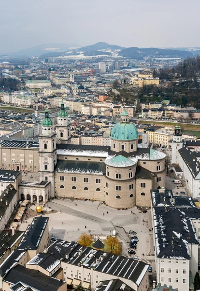 Pohled salzburg s katedrály - Rakousko — Stock fotografie