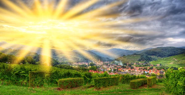 Άποψη του χωριού andlau στα Βόσγια όρη - Αλσατία, Γαλλία — Φωτογραφία Αρχείου